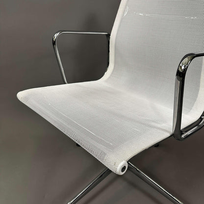 Vitra EA 108 Netz weiß