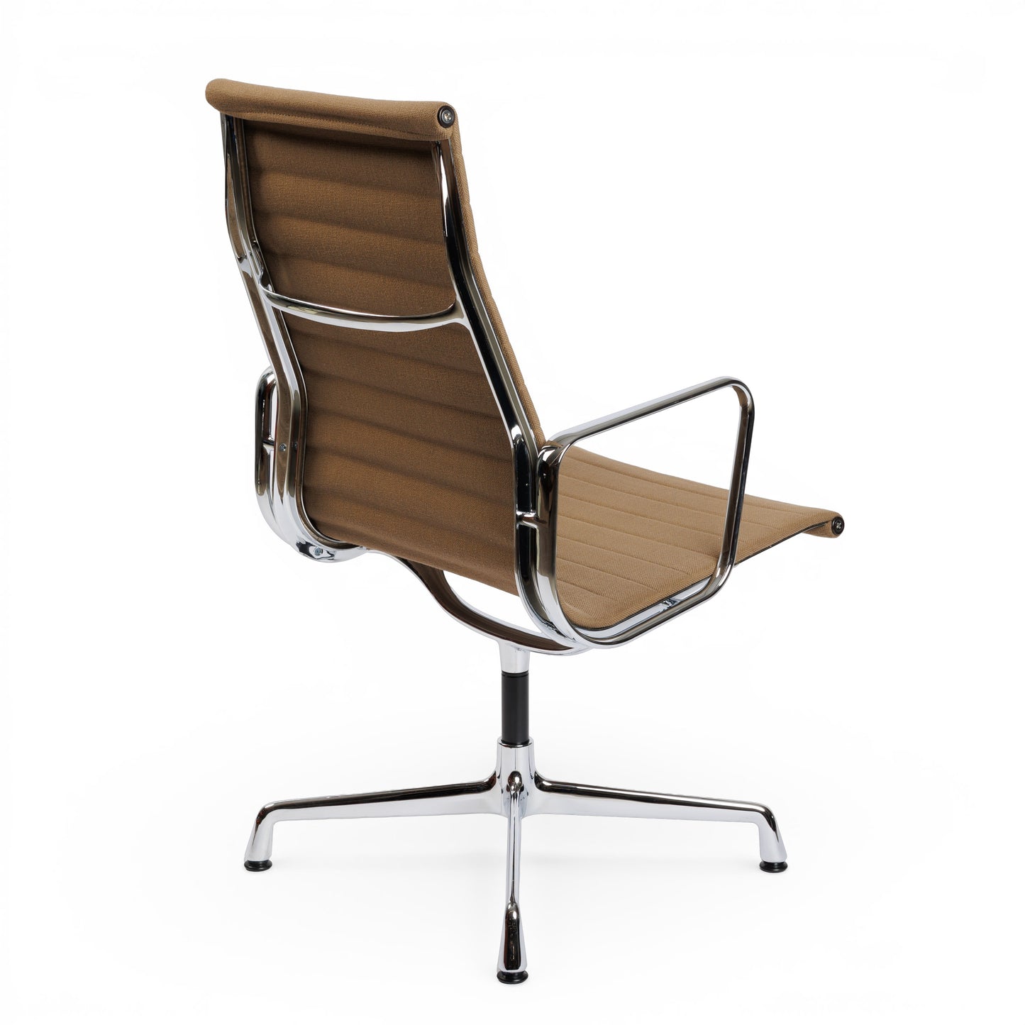 Vitra EA 112 Hopsak braun Bürostuhl mit hoher Rückenlehne, Chromgestell und Armlehnen.