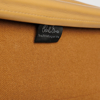 Vitra EA 219 Bürostuhl, cognacfarbenes Leder und Hopsak-Rücken mit Charles Eames Etikett.
