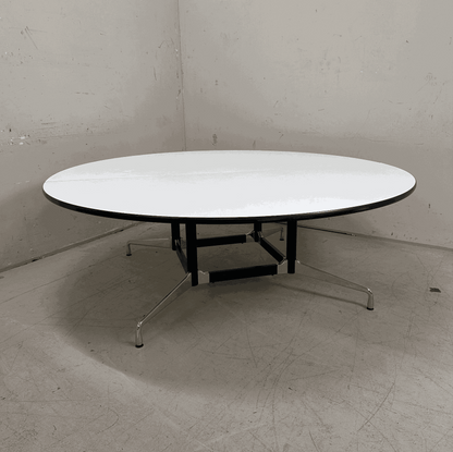 Vitra Eames Segmented Table weißer runder Tisch 210cm Durchmesser moderne Designplattform