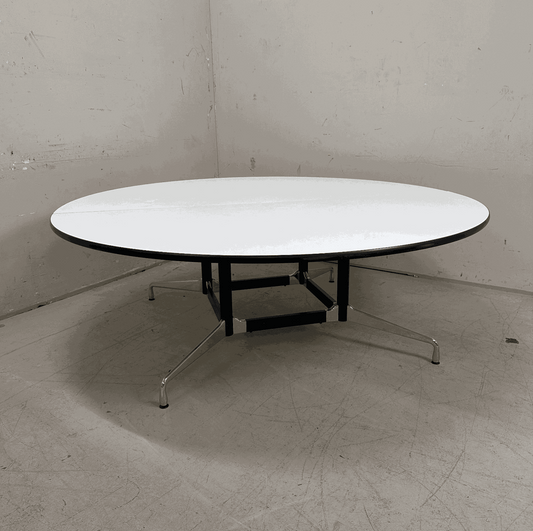 Vitra Eames Segmented Table weißer runder Tisch 210cm Durchmesser moderne Designplattform