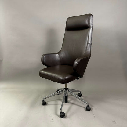 Vitra Grand Executive hoher brauner Ledersessel mit verstellbarer Höhe und arretierbarer Neigung
