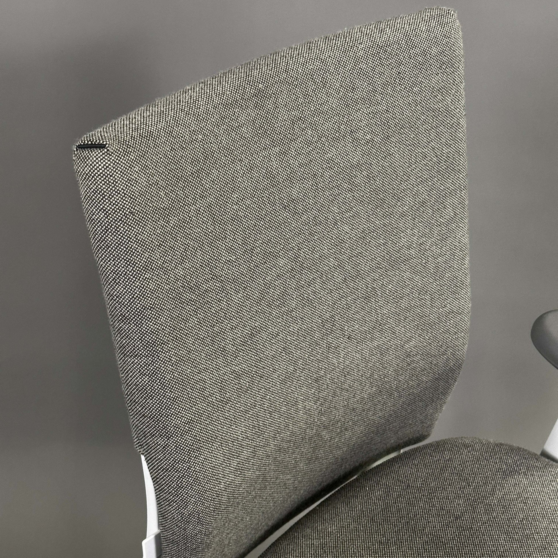Vitra ID Soft ergonomischer Bürostuhl grau mit Chromfußkreuz und verstellbarer Rückenlehne