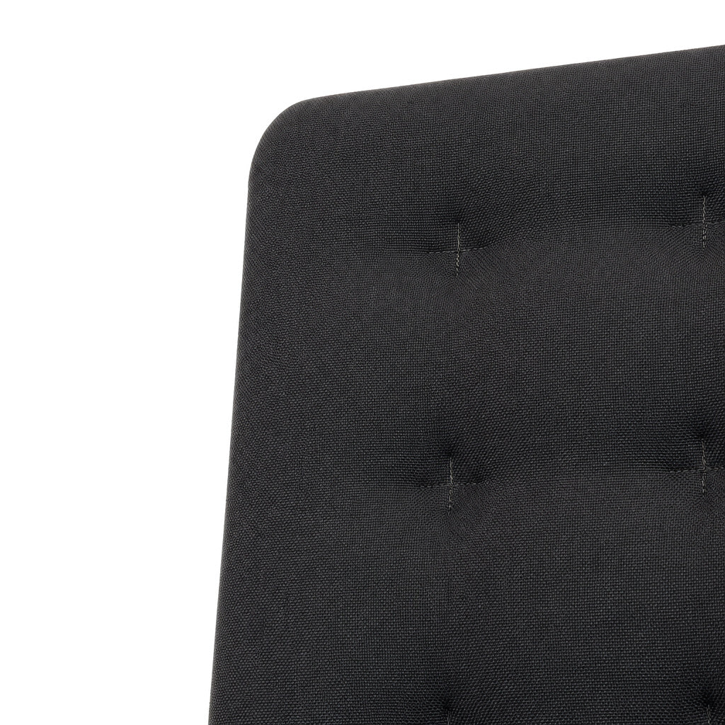 Detailansicht der dunkelgrauen, gesteppten Rückenlehne des Vitra ID Trim Bürostuhls mit hochwertigem Stoffbezug.