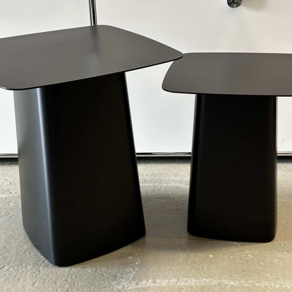 Black Vitra Metal Side Tables in sizes M and S with matte finish, modern indoor and outdoor metal side tables