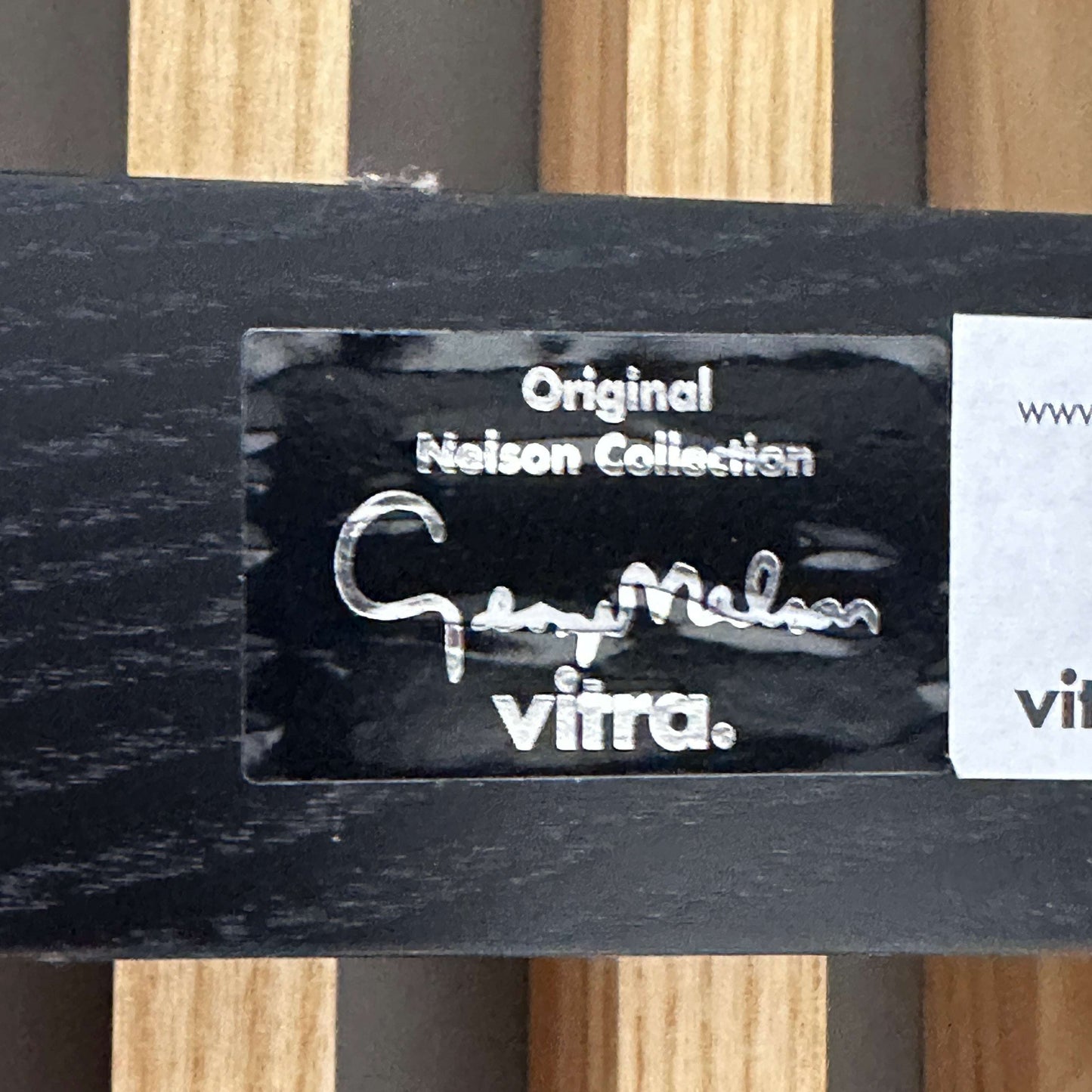 Vitra Nelson Bench aus braunem Eschenholz, original Nelson Collection, hochwertige Sitzbank