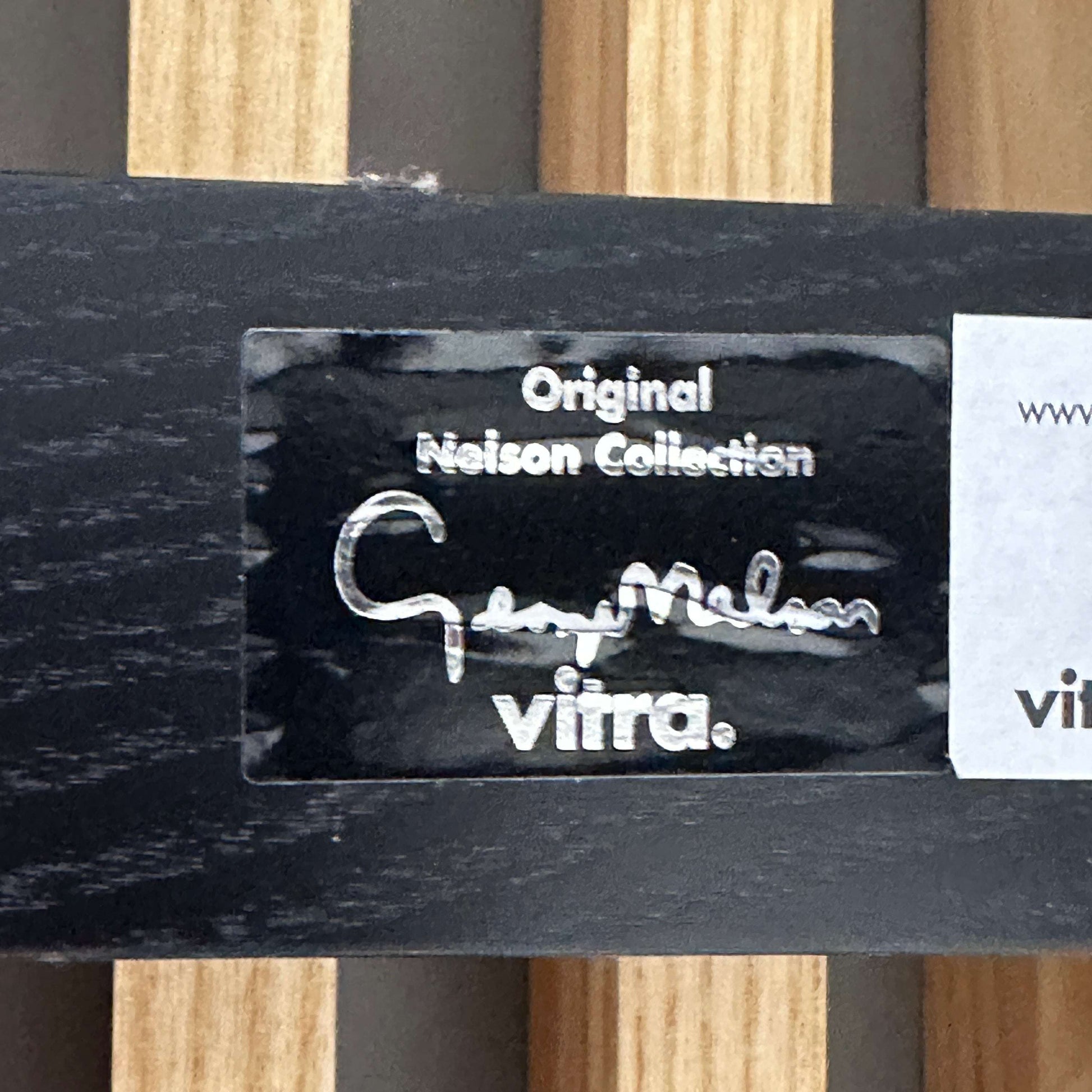 Vitra Nelson Bench aus braunem Eschenholz, original Nelson Collection, hochwertige Sitzbank