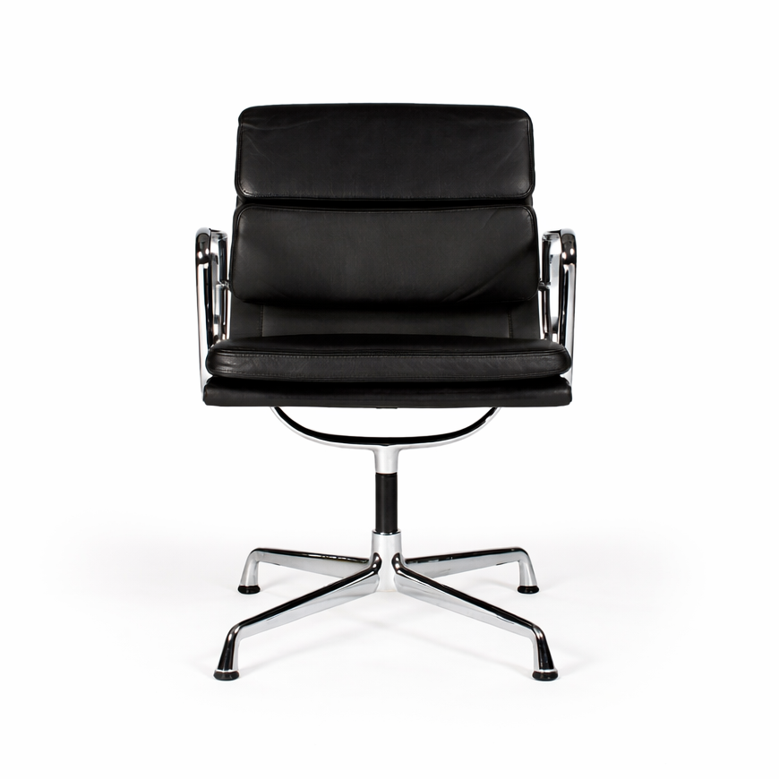 Vitra EA 207 Soft Pad Chair Leder schwarz