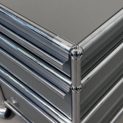 USM Haller Rollcontainer Mittelgrau 3 Auszüge 1x Schloss [AKTION -50€ ➜ GWG<800€]