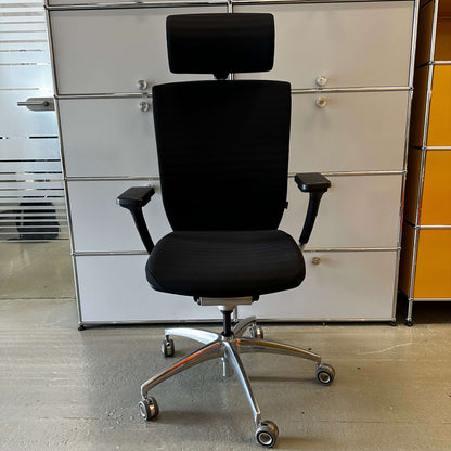 Wagner Titan 20 ergonomic black office chair with headrest and adjustable armrests