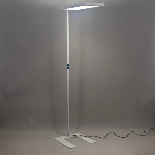 Waldmann Lavigo LED Stehleuchte silbermetallic mit Bewegungs- und Tageslichtsensor, flickerfrei und dimmbar