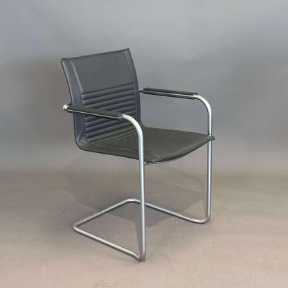 Walter Knoll Art Collection Freischwinger Stuhl aus grauem Leder mit silbernem Gestell