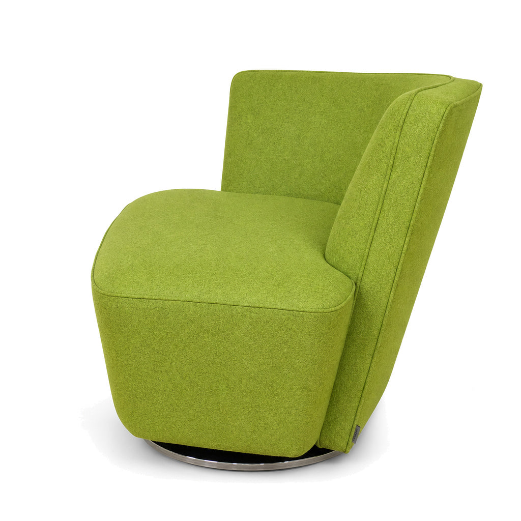 Walter Knoll Drift Drehsessel in grünem Stoff mit modernem Design auf einem runden Metallsockel.