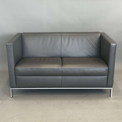 Walter Knoll Foster 500 Ledersofa 2-Sitzer dunkelbraun mit verchromtem Federstahlgestell