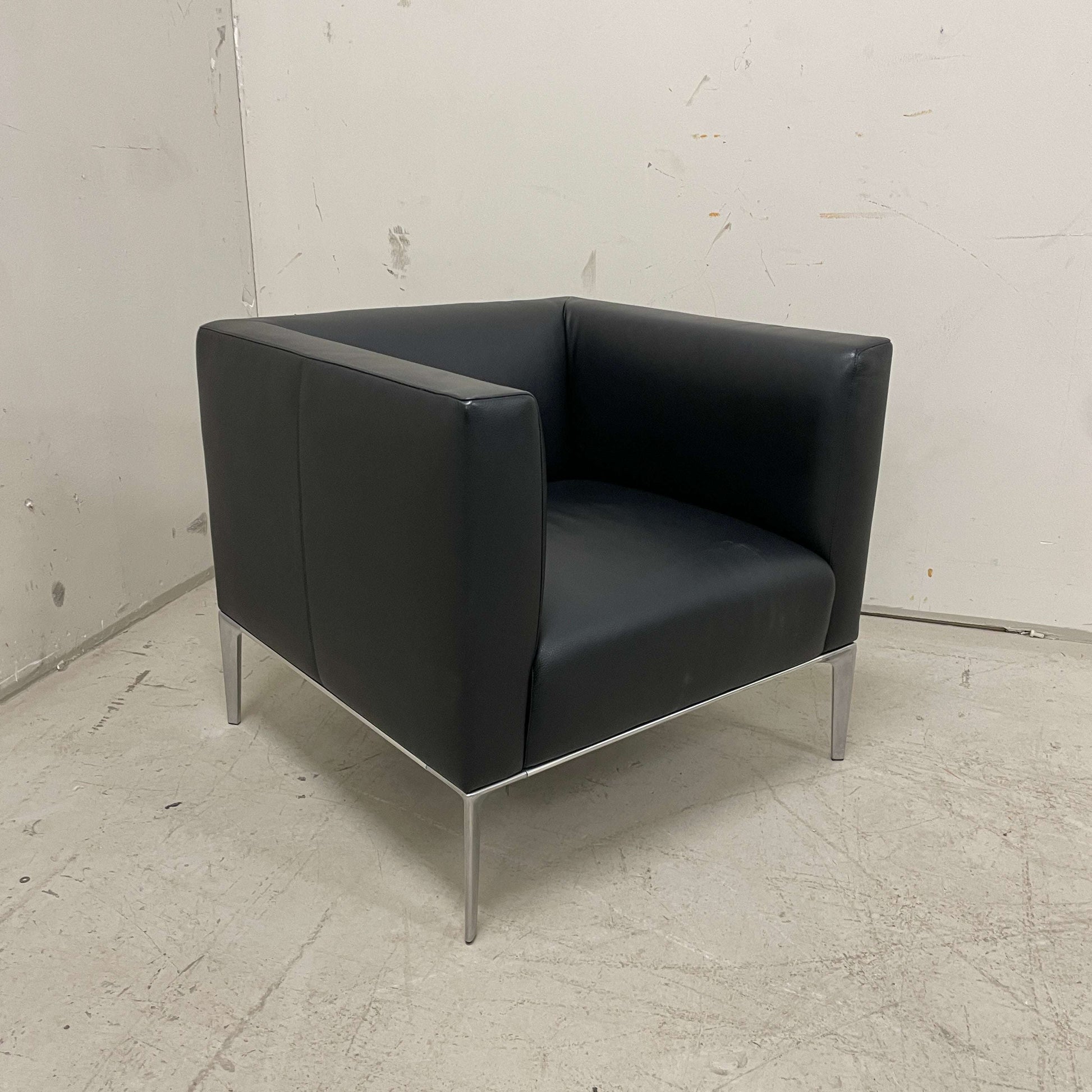 Walter Knoll Jaan Sessel aus schwarzem Leder mit silbernem Gestell, modernes Design