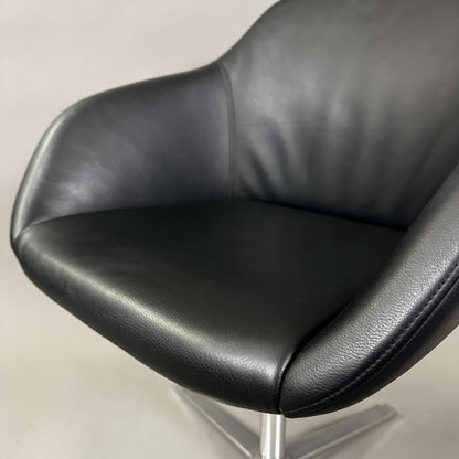 Walter Knoll Turtle Chair Leder schwarz mit Aluminiumgestell matt und Kunststoffeinsatz