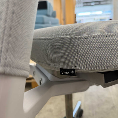 Vitra ID Trim hellgrau (ohne Armlehnen)