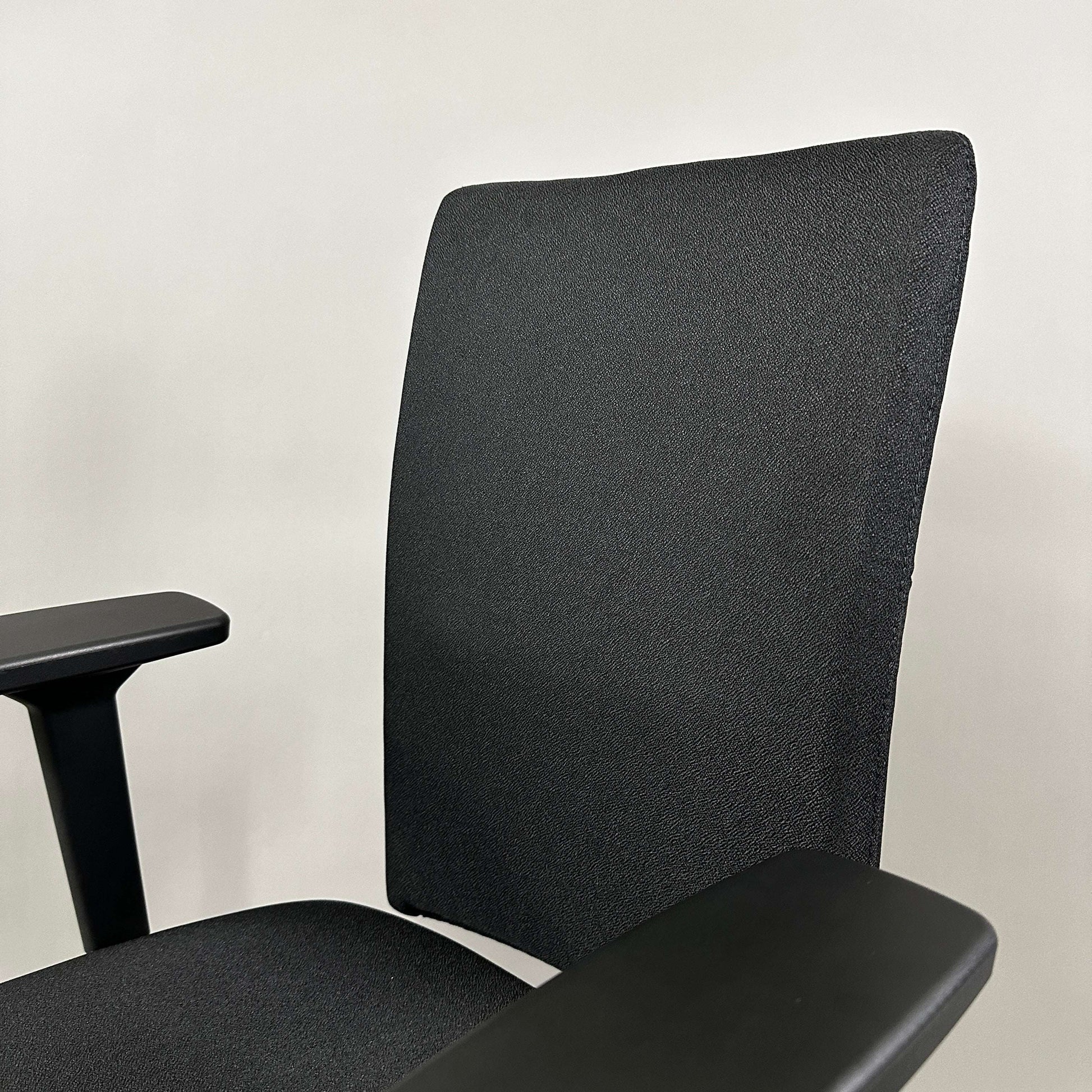 Ergonomic black Westaro Enjoy office chair with adjustable armrests and backrest