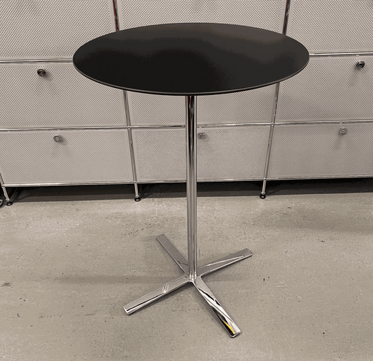 Wilkhahn Bistrotisch with black round 70cm tabletop and chrome pedestal base at 105cm height
