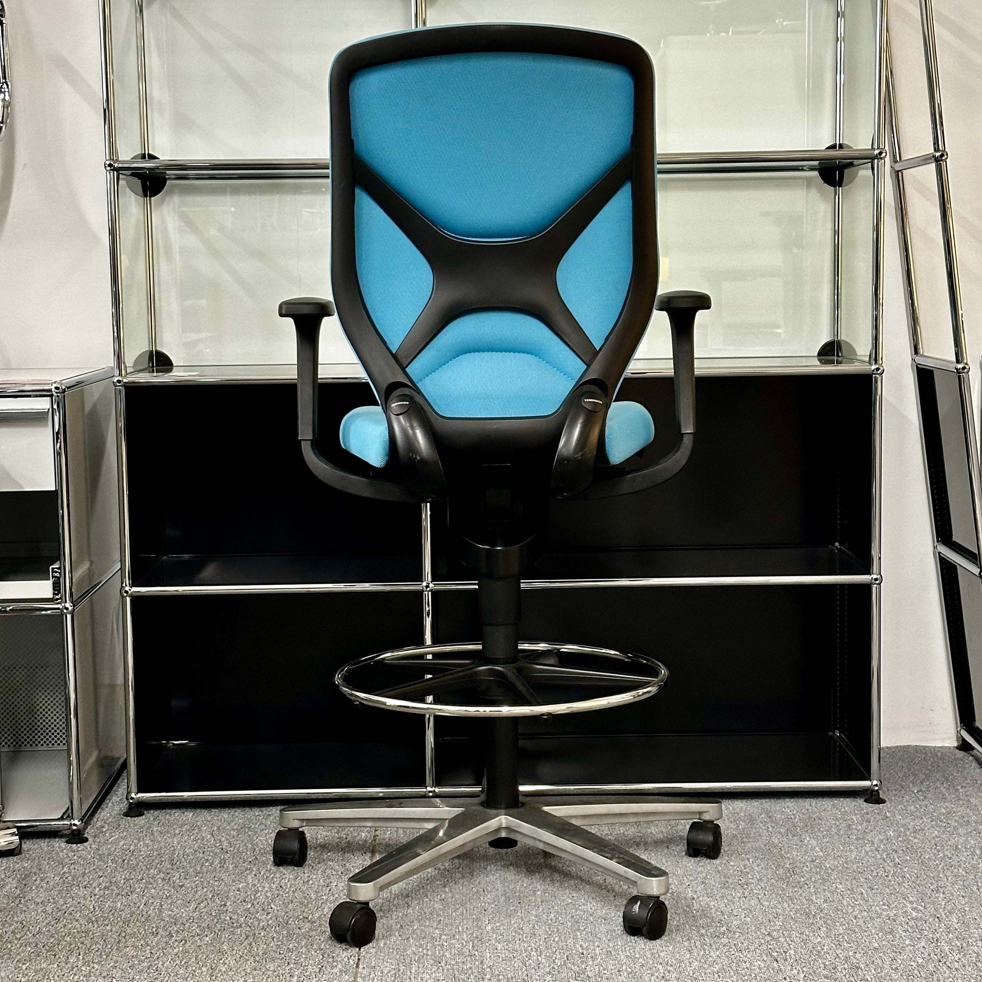 Wilkhahn In 284/1 Counterstuhl ergonomic blue swivel counter chair with adjustable armrests and footrest ring on casters
