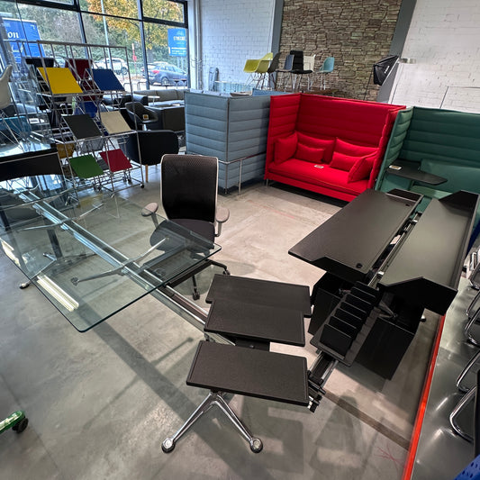 Herman Miller Schreibtischanlage Burdick 320x260cm Glas