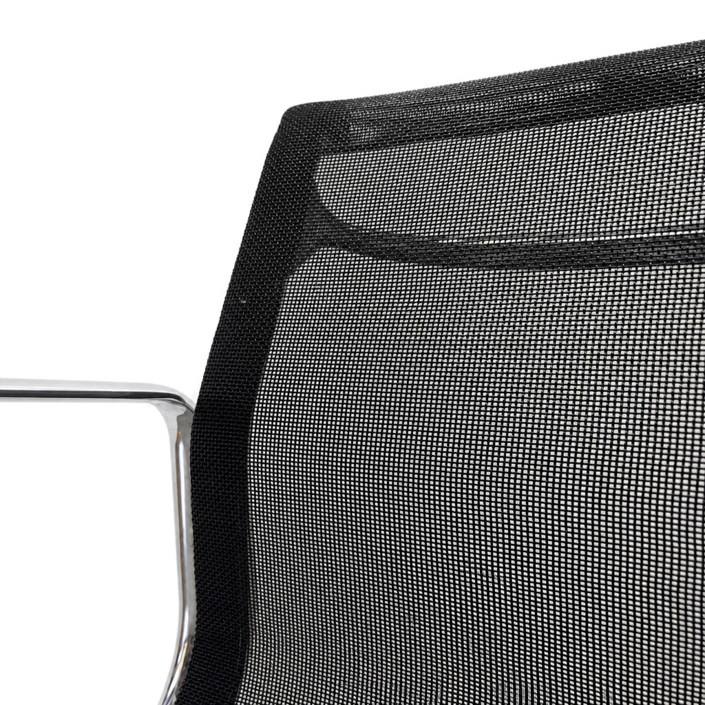 Vitra EA 108 Netz schwarz Alu