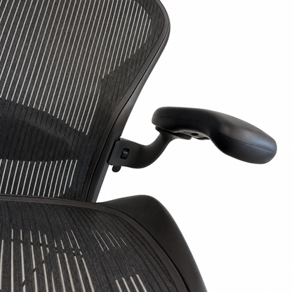 Herman Miller Aeron Size B anthrazit