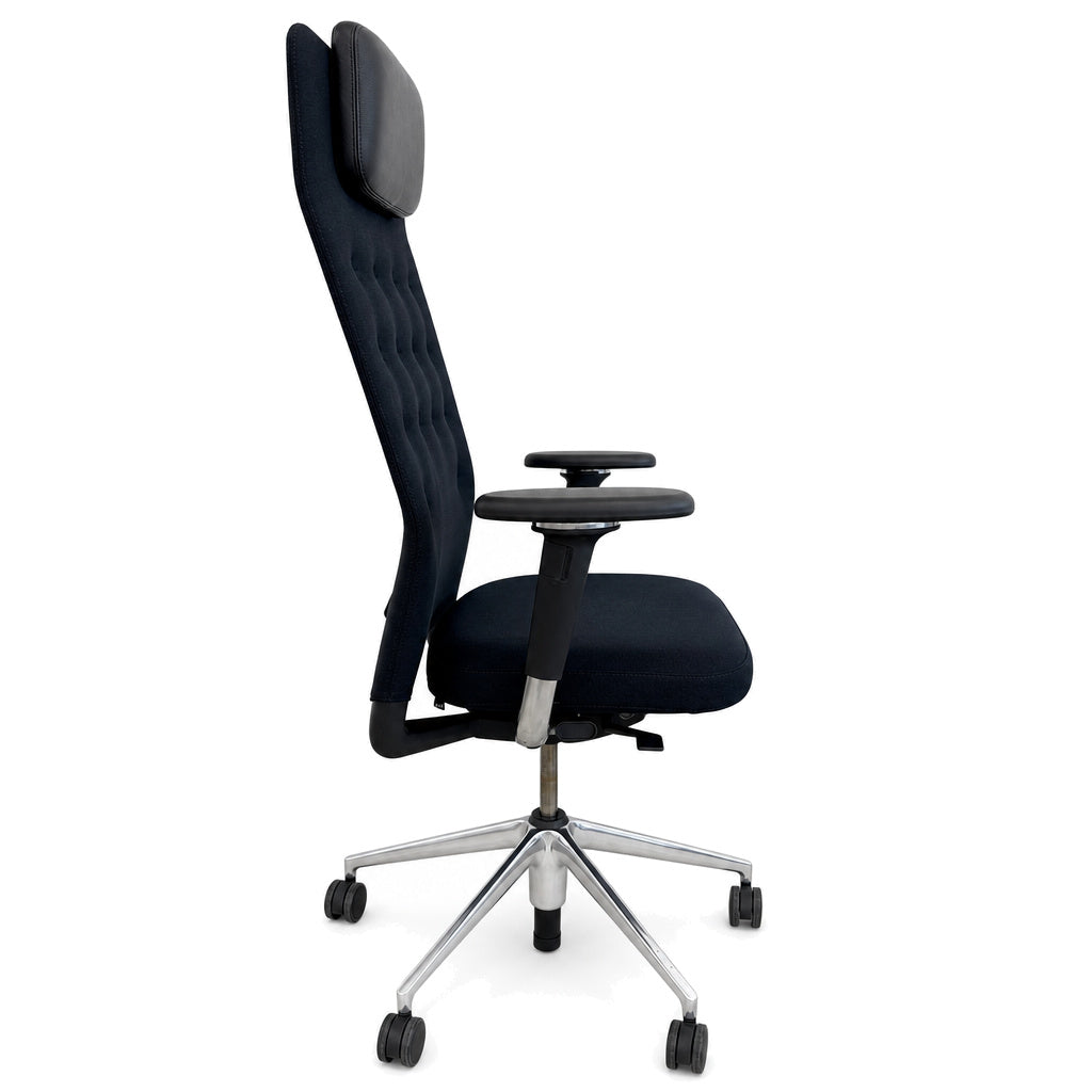 Vitra ID Trim L Stoff schwarz mit Kopfteil und Alufußkreuz
