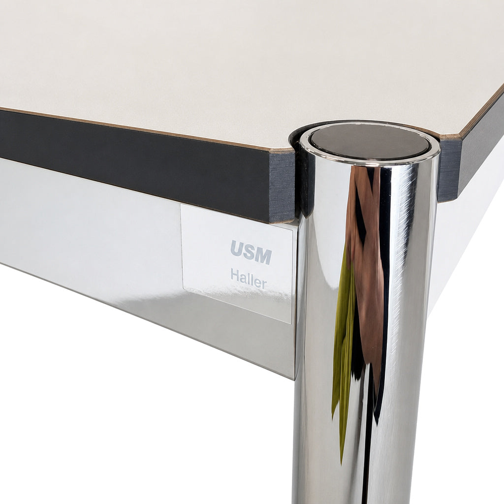 USM Haller Tisch 100x75cm Silber