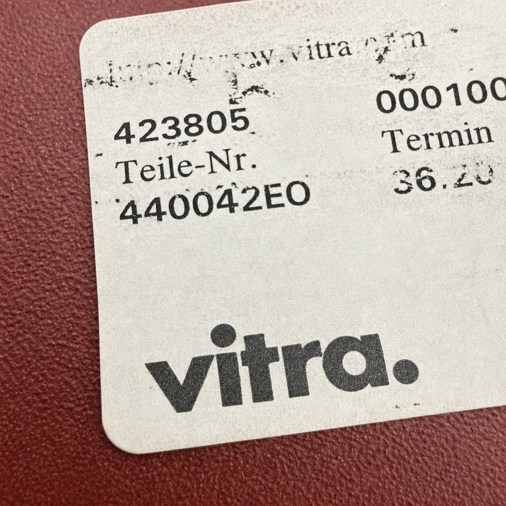Vitra .03 Besucherstuhl weinrot