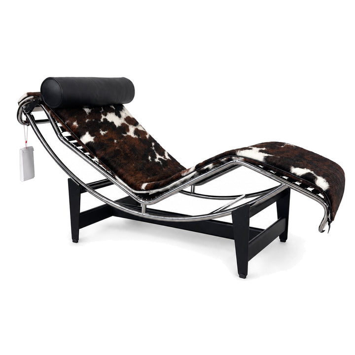 Cassina LC4 Chaiselongue Liege Fell gefleckt