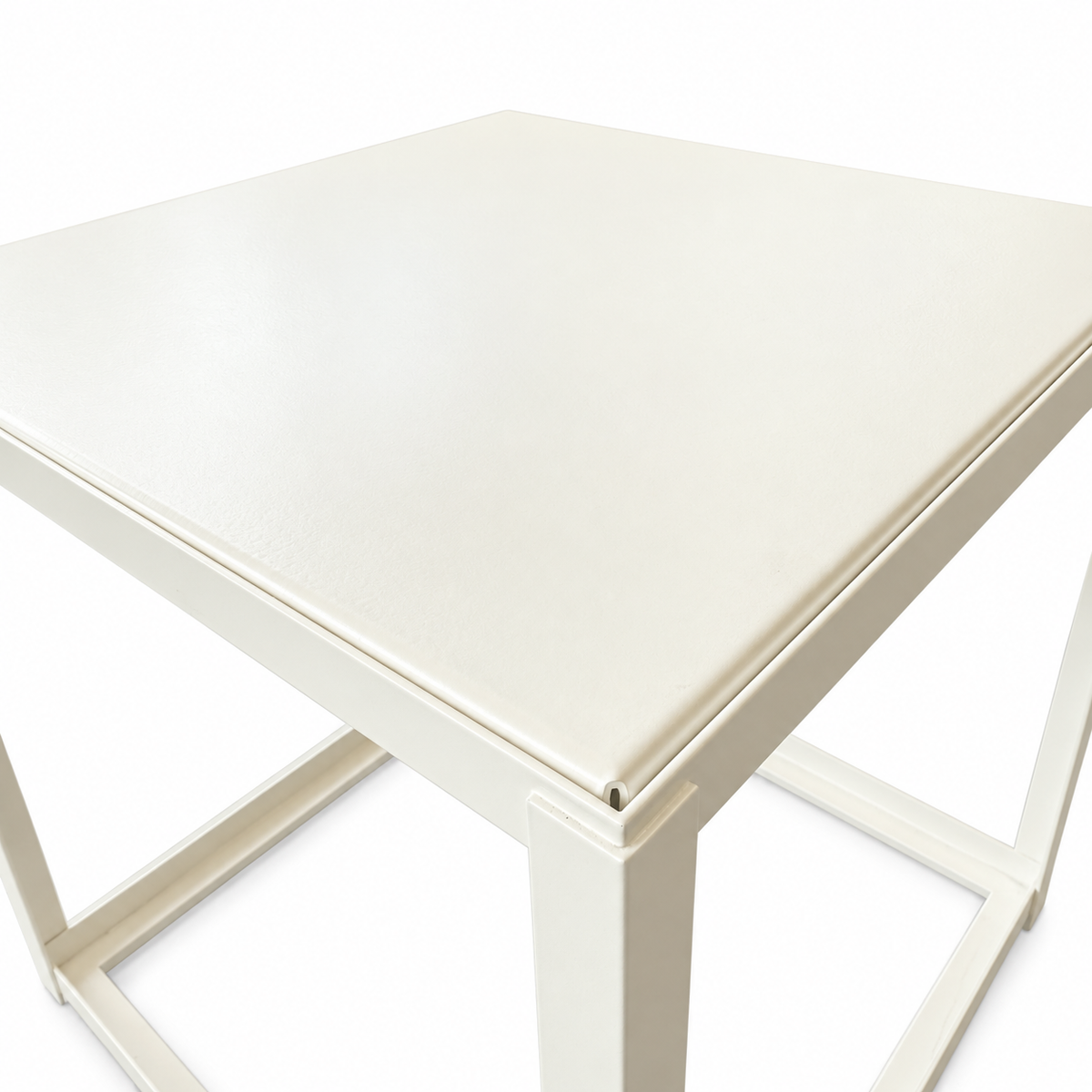 e15 FK12 FortyForty Beistelltisch