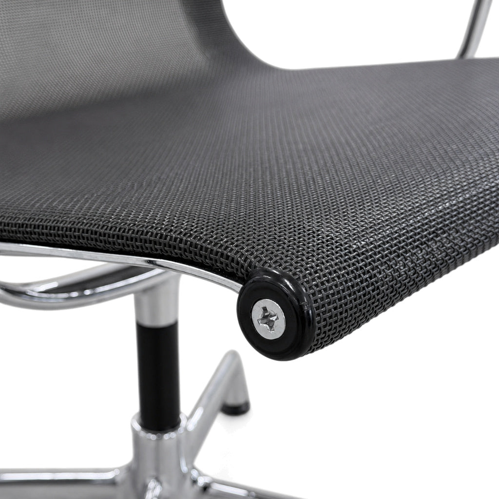 Vitra EA 112 Netz anthrazit Chrom