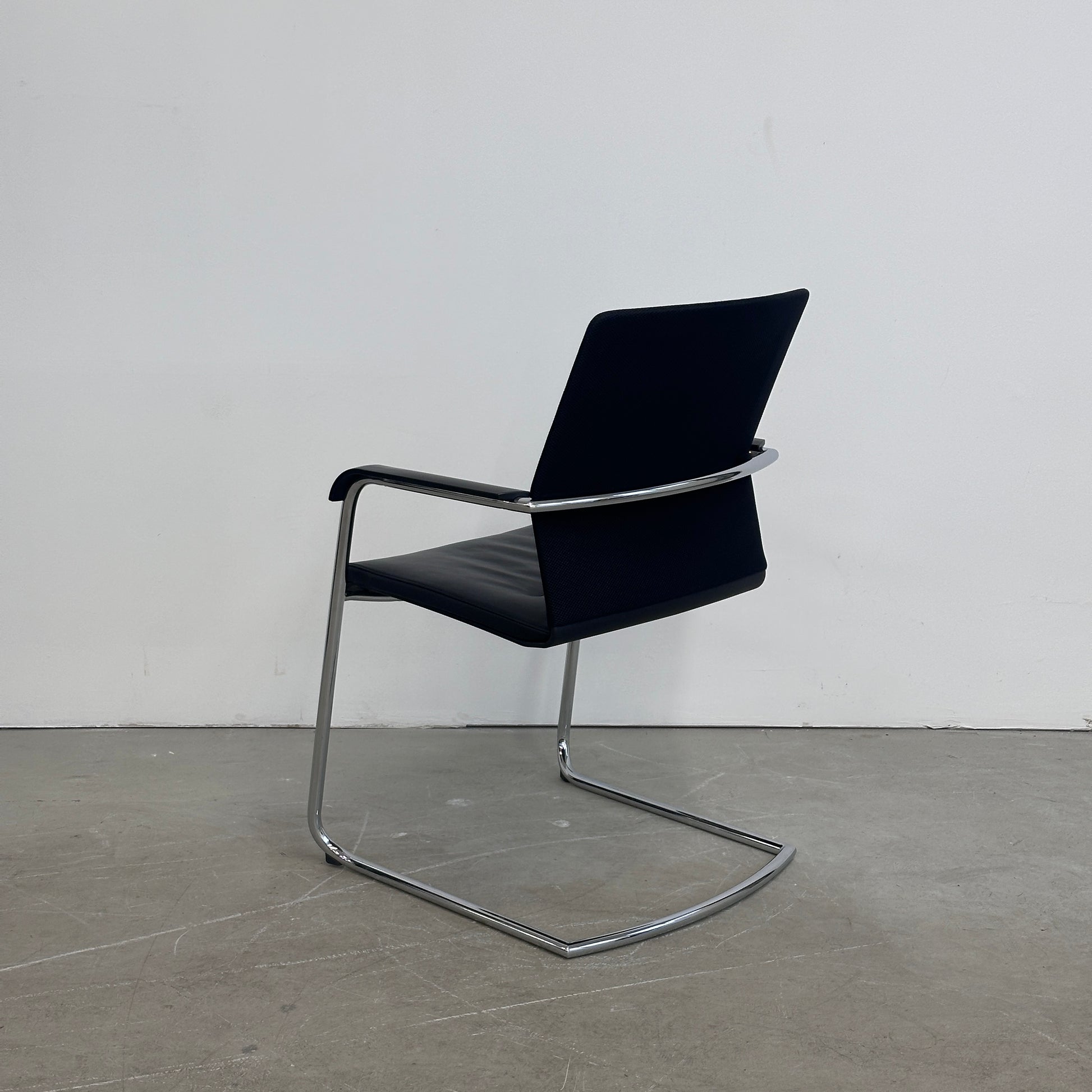 Wilkhahn ON 178/71 Freischwinger Netz / Leder schwarz