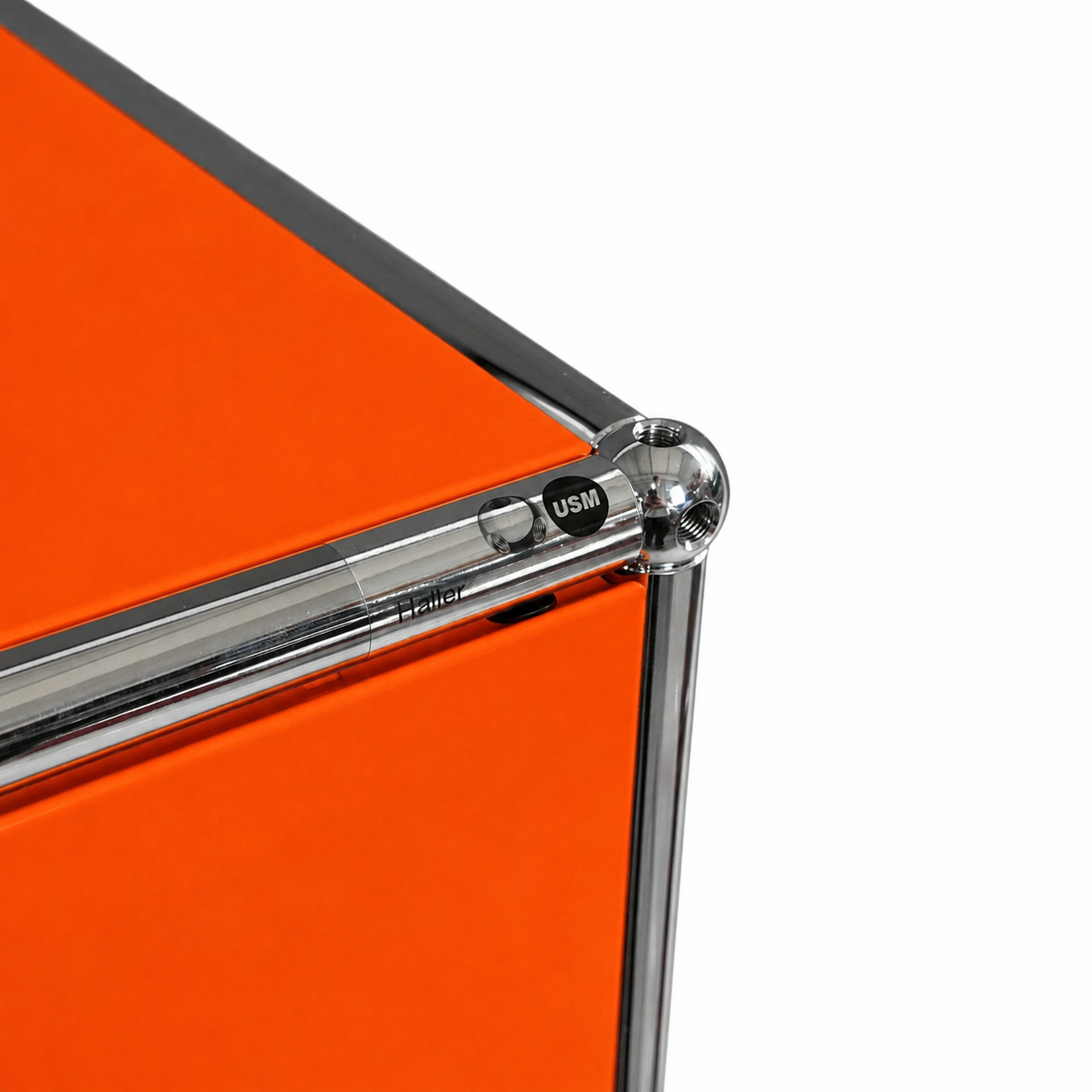 USM Haller Higboard 1x3 orange 3 Klappen