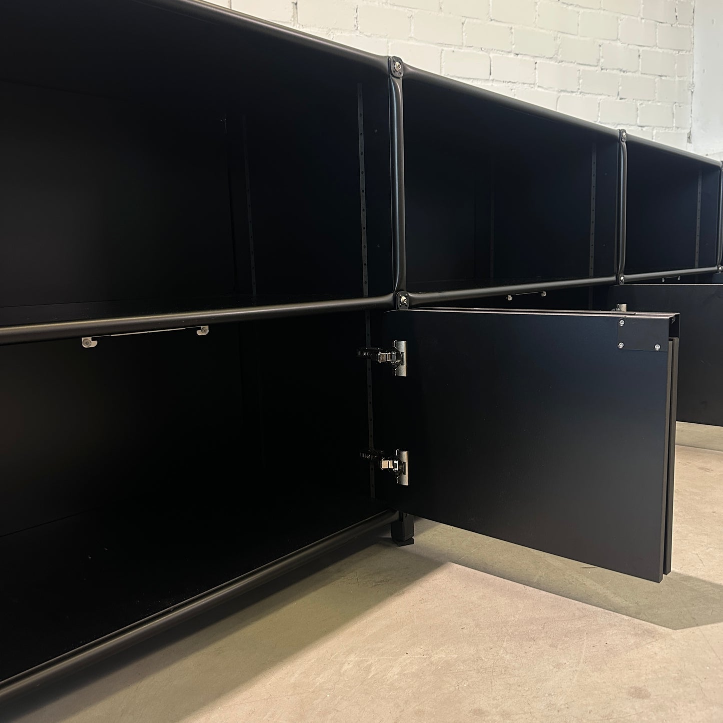System180 Sideboard 4x2 BlackLine schwarz