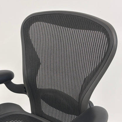 Herman Miller Aeron schwarz