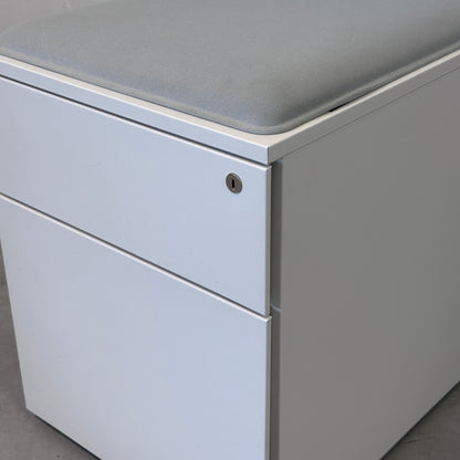 PAKET: 8 x Steelcase Rollcontainer mit Sitzpolster [AKTION -75%]