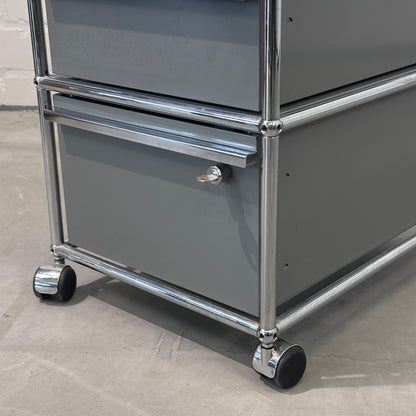 USM Haller Rollcontainer Mittelgrau 3 Auszüge 1x Schloss [AKTION -50€ ➜ GWG<800€]