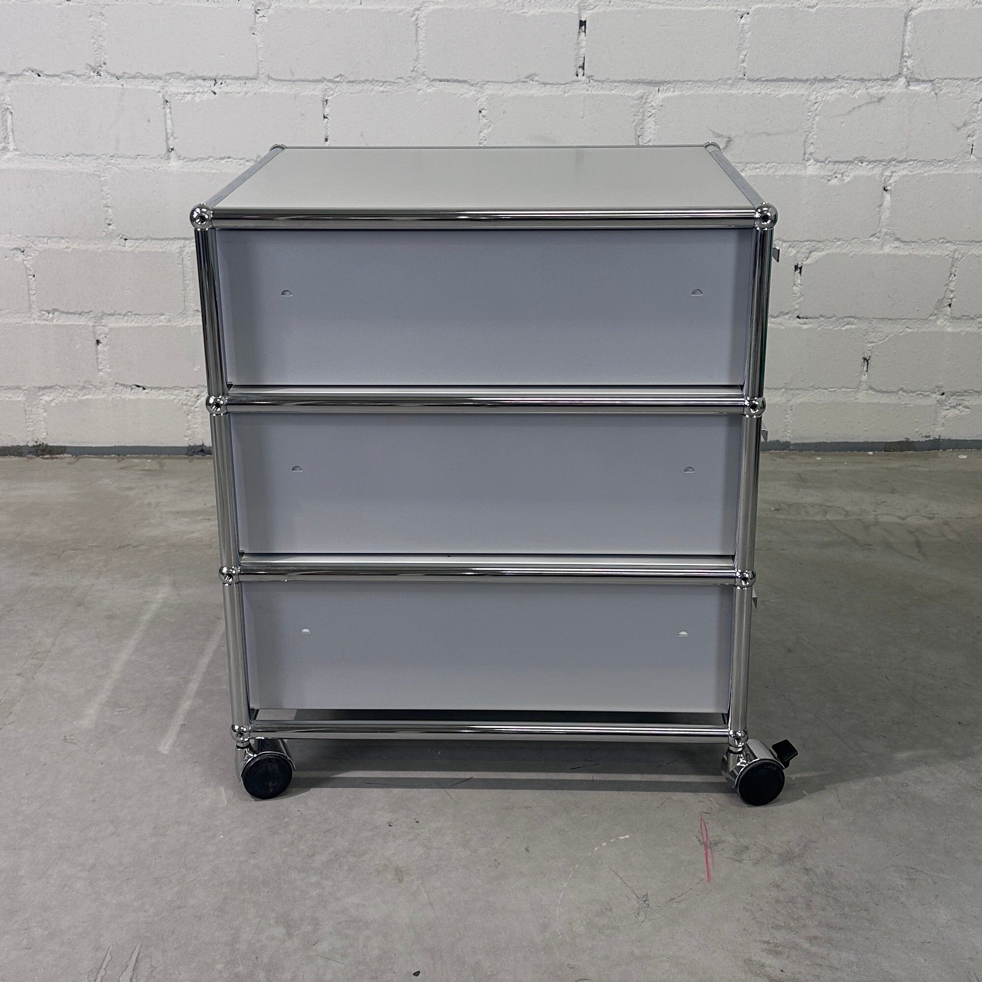 USM Haller Rollcontainer Mattsilber 3 Auszüge