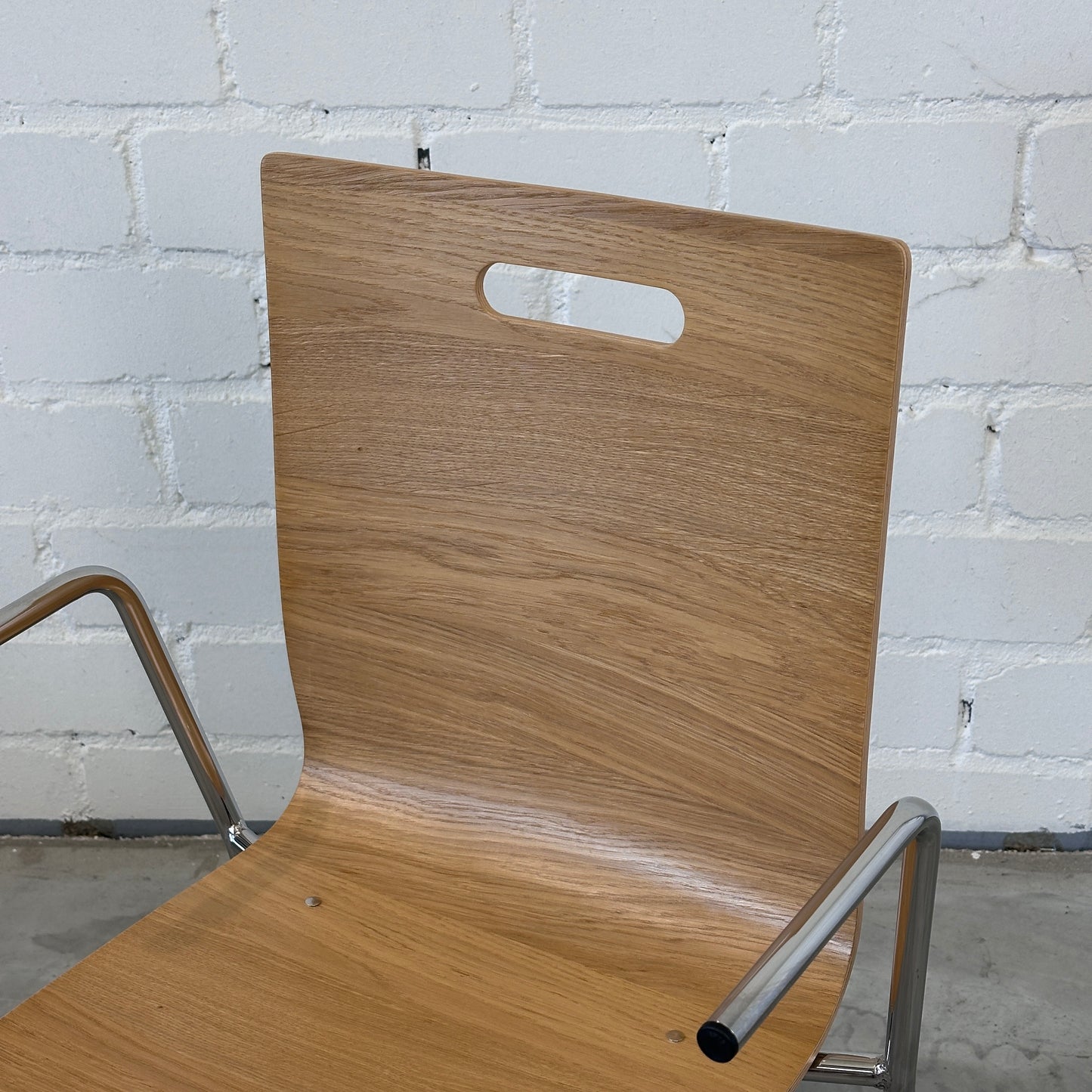 Hiller Objektmöbel Stapelstuhl Aticon Eiche