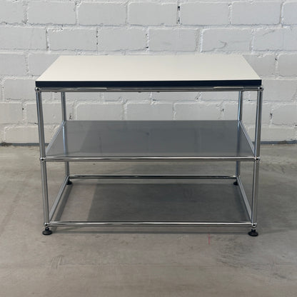 USM Haller Beistelltisch 75x50 mittelgrau / weiß