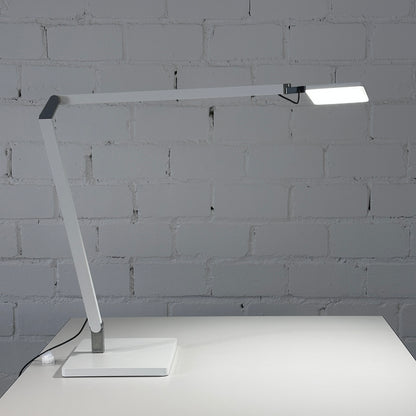 Artikelanlage Arbeitsplatztischleuchte Roxxane Home mit Fußplatte und Konverter Farbe: matt weiß H.537 x T 620mm Fußplatte 205x205mm Leuchtenkopf: L 110xB110mm Lichtfarbe: 4000K_[kein Wert]