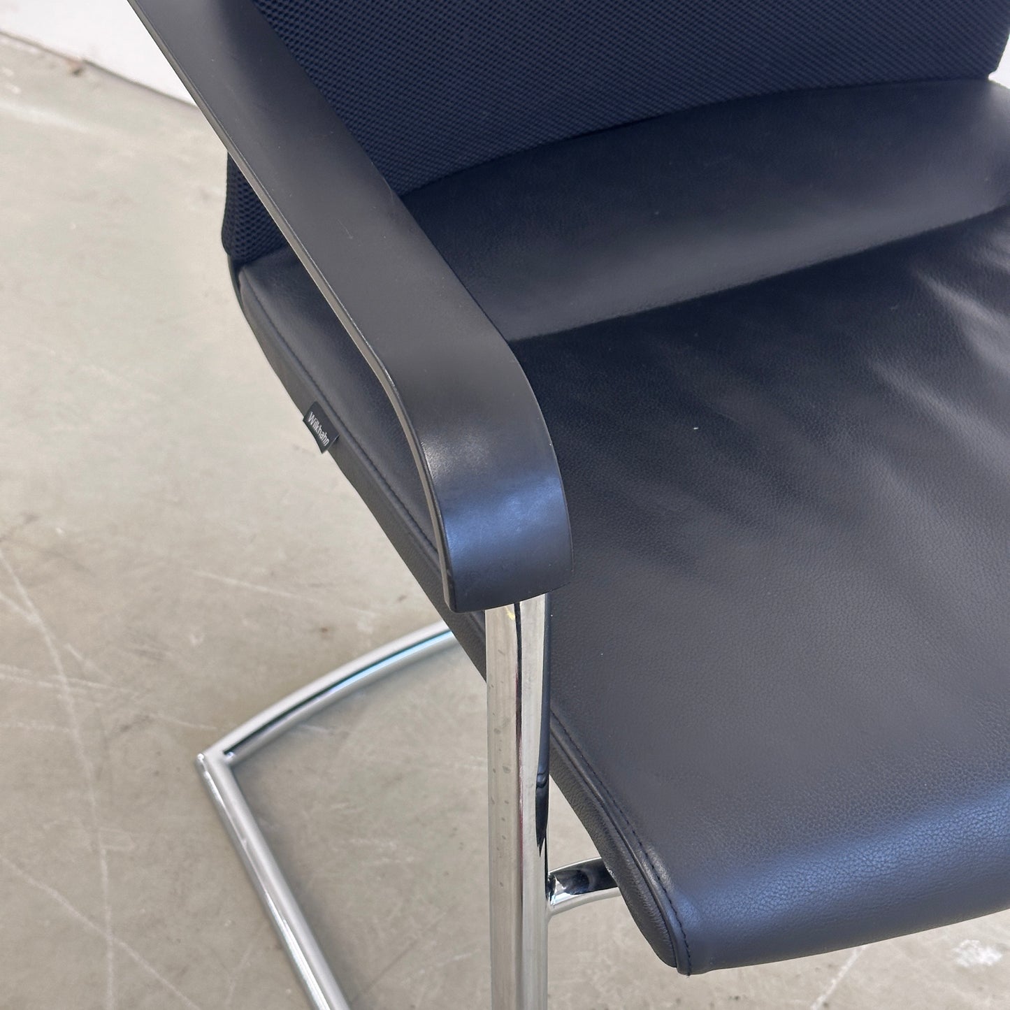 Wilkhahn ON 178/71 Freischwinger Netz / Leder schwarz