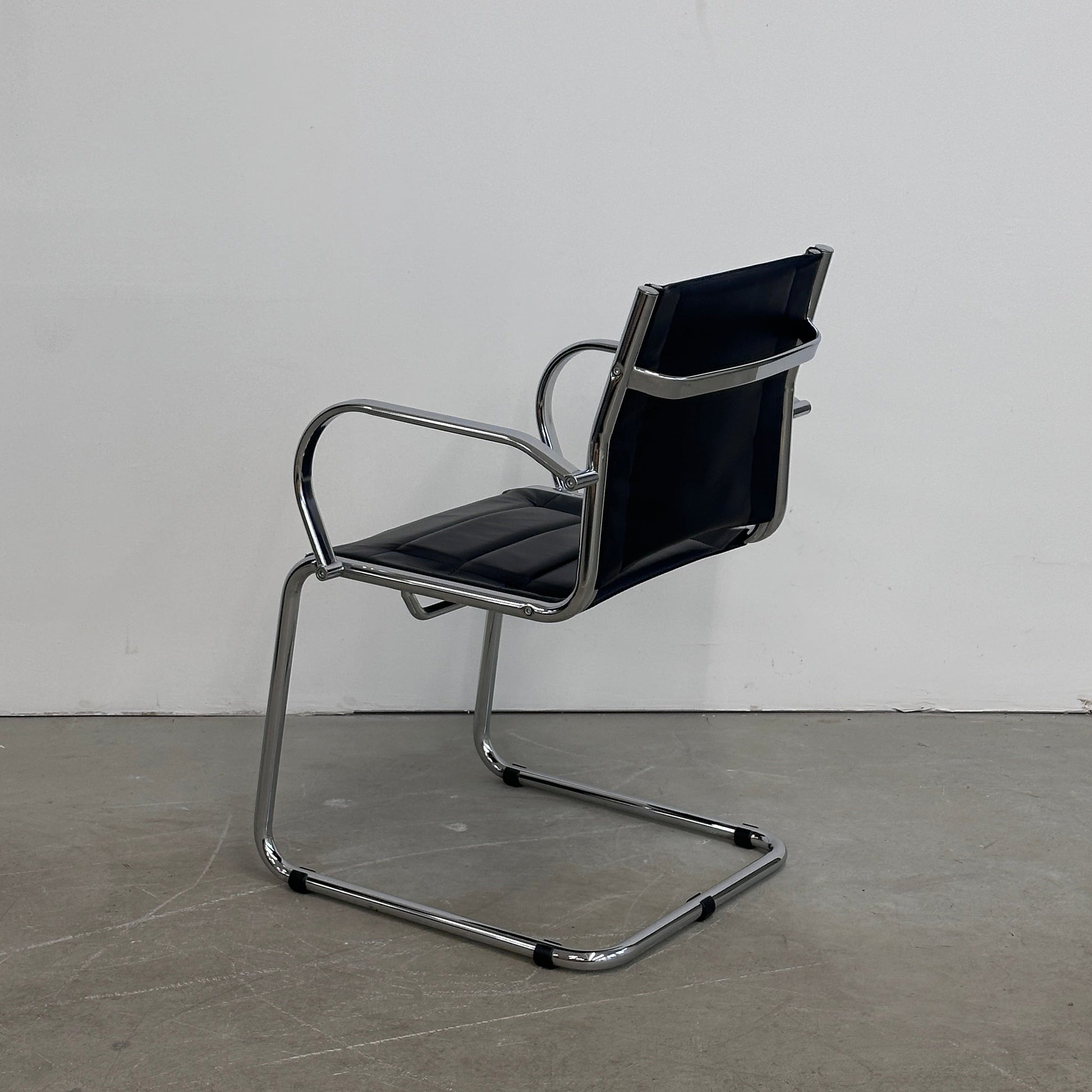 PAKET: 4x Besucherstuhl Leder Chrom [AKTION -50%]