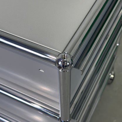 USM Haller Rollcontainer Mattsilber 3 Auszüge