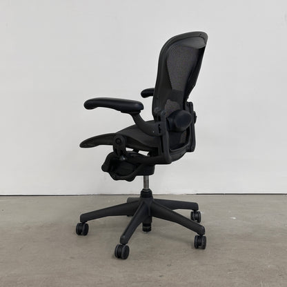 Herman Miller Aeron schwarz