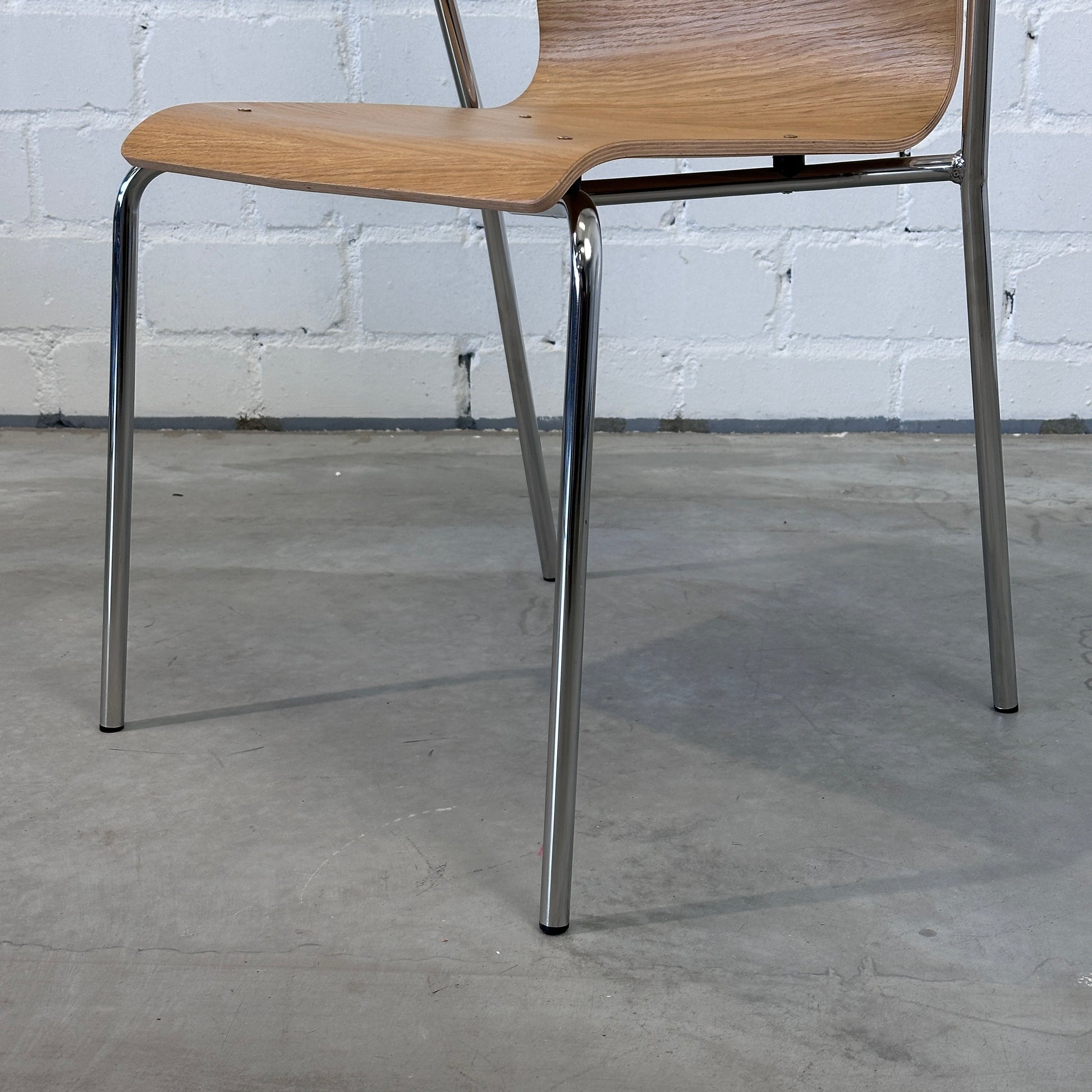 Hiller Objektmöbel Stapelstuhl Aticon Eiche