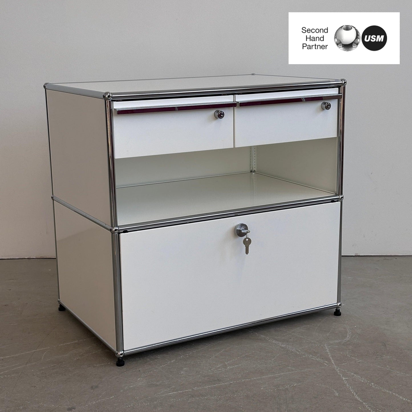 USM Haller Kaffeebar Weiß 1x Klappe 2x Schublade