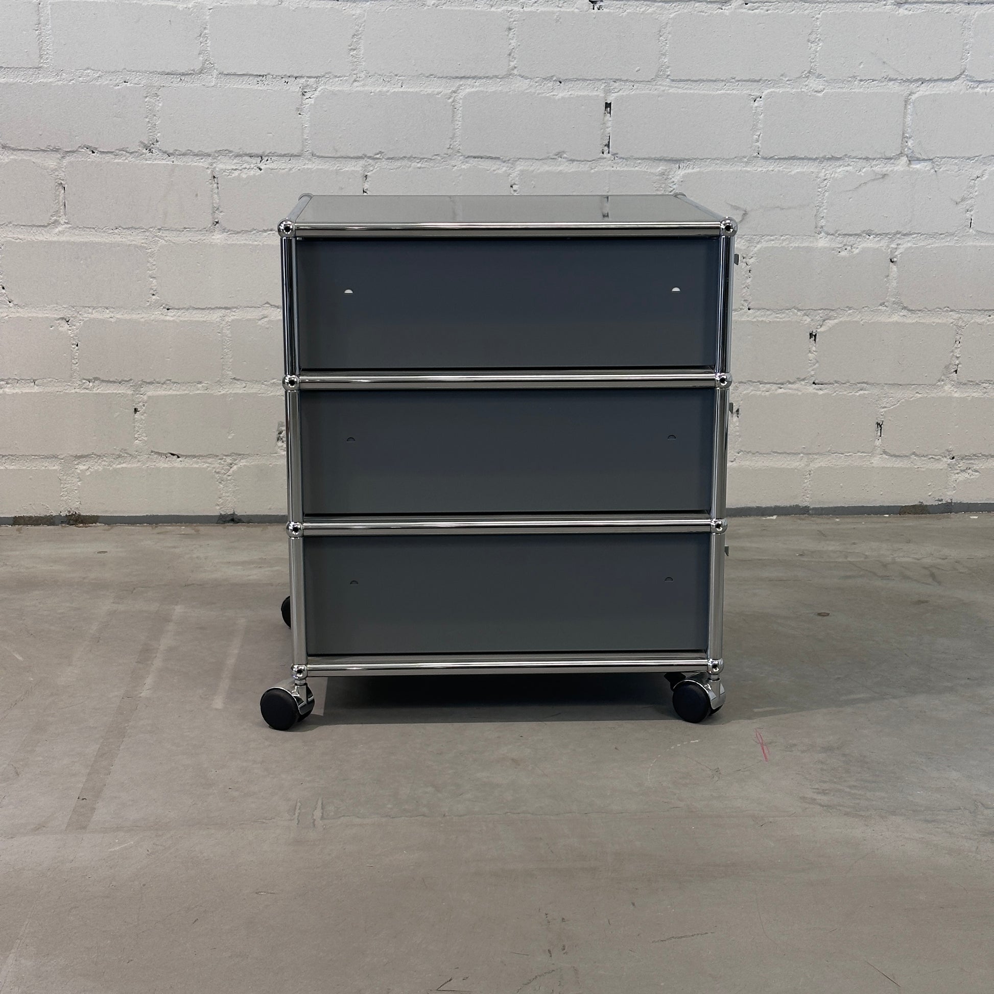 USM Haller Rollcontainer Mittelgrau 3 Auszüge [AKTION -50€ ➜ GWG<800€]